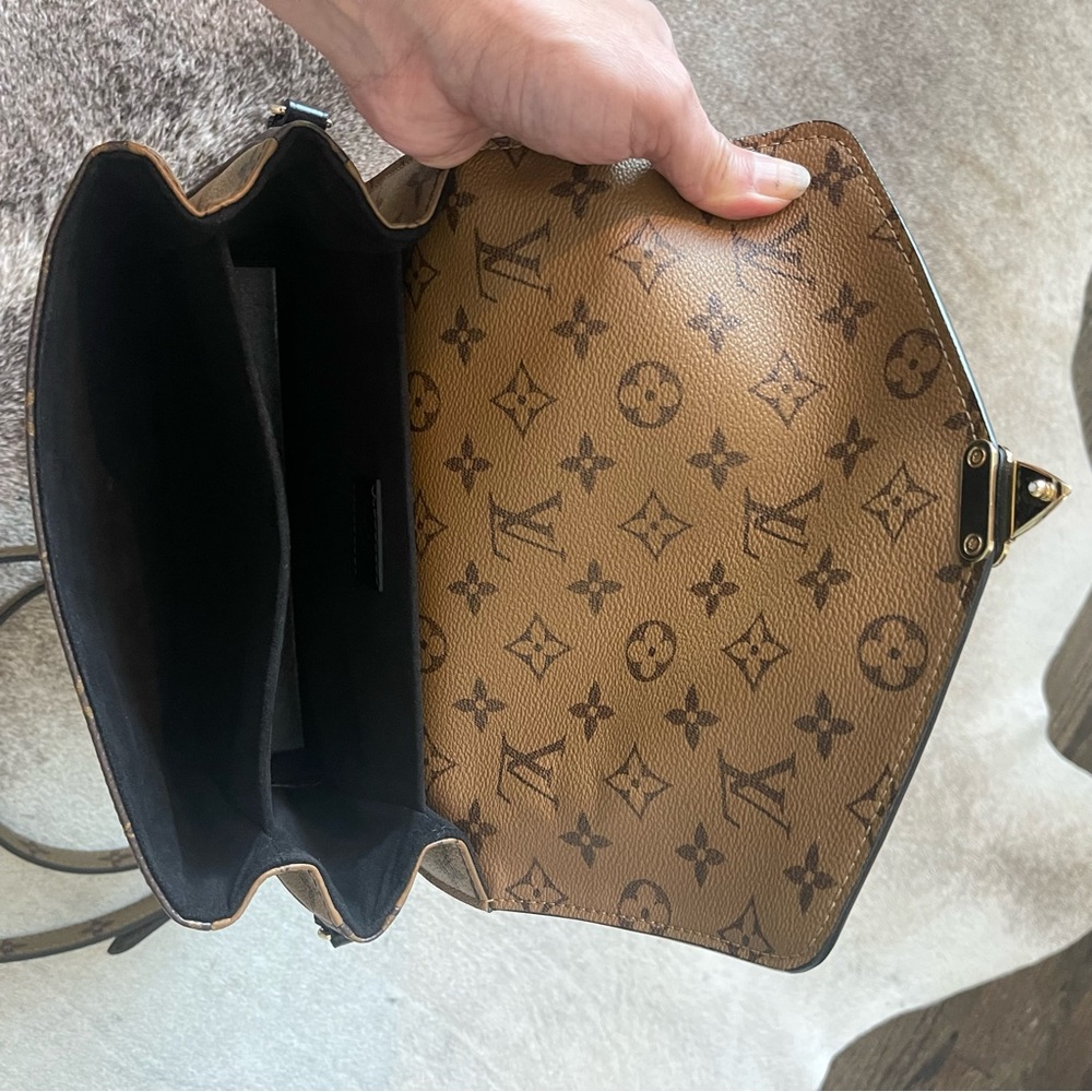 **SOLD** POCHETTE MÉTIS - Monogram Reverse - Picture 7 of 13